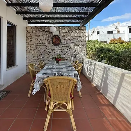 Dom wakacyjny Moradia T2 Jacaranda